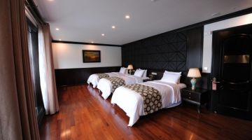 Triple Legend Suite