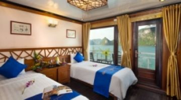 Deluxe balcony cabin