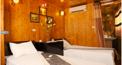 Petit Deluxe Twin Cabin