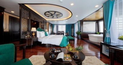 Queen Regent Suite