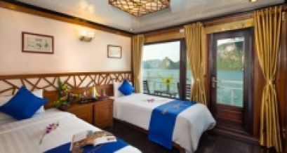 Deluxe balcony cabin