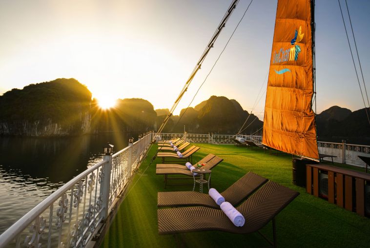 Sundeck_1