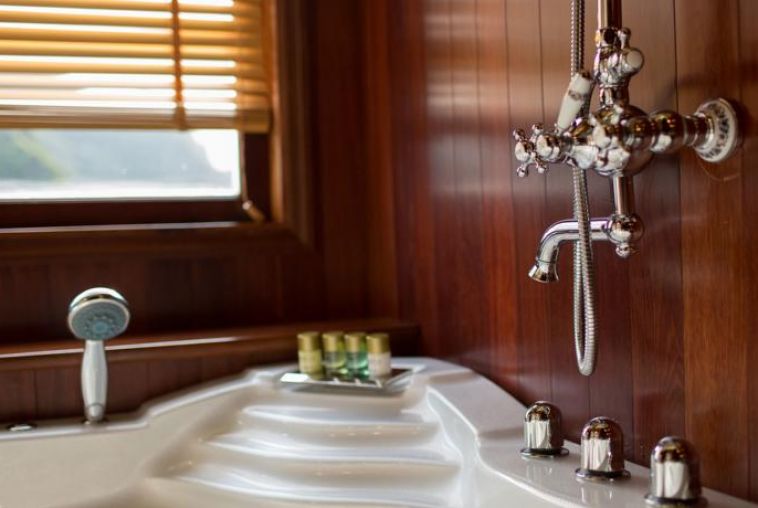 Bathroom Executive cabin